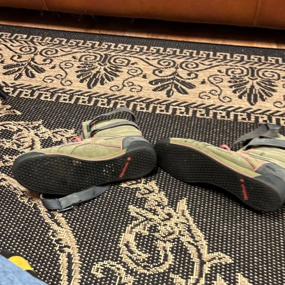 Reebok High-Top Sneakers with Straps women’s size 8.5 - Picture 9 of 9